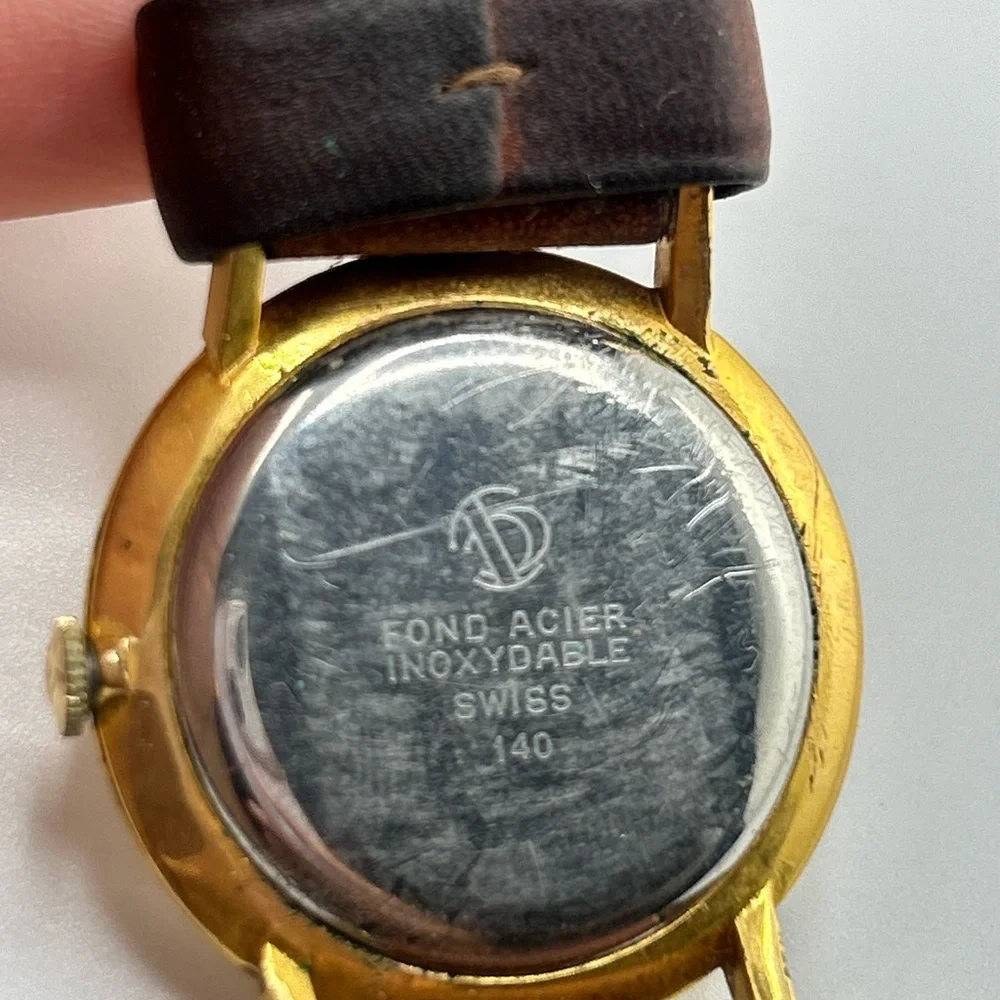 TRESSA 17 JEWELS Vintage SWISS MEN'S FULL WORKING daily scratches #551